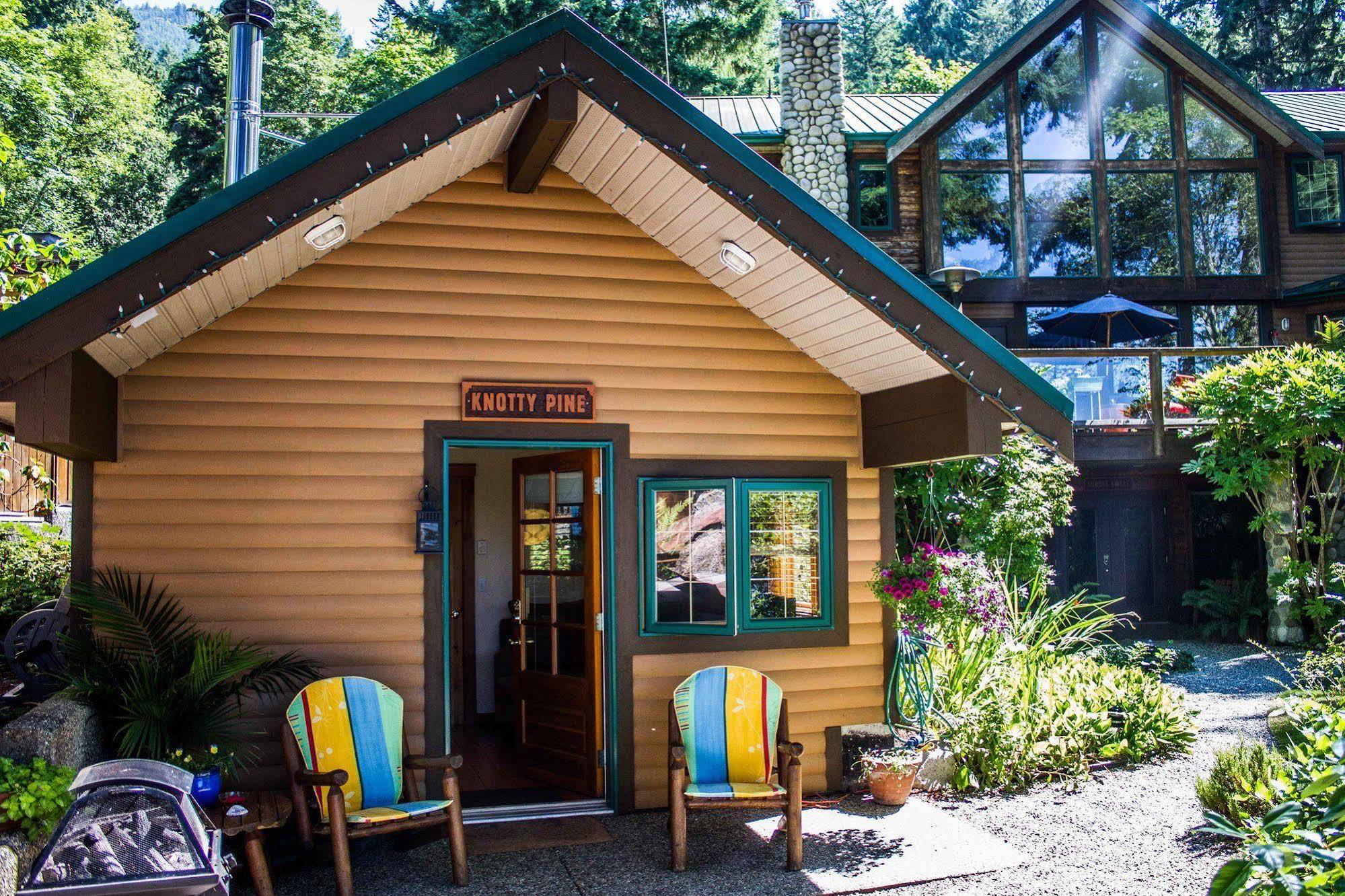 Tranquility Bay Waterfront Inn Sechelt Eksteriør bilde